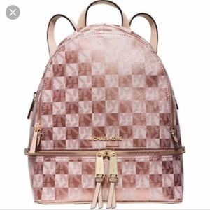 ISO Michael Kors rosegold checkered backpack